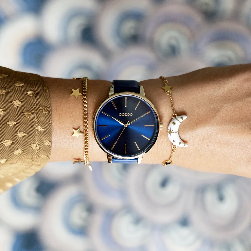 Goudkleurige armband met sterretjes
