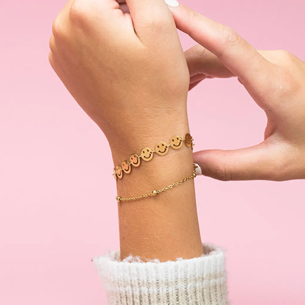 Goudkleurige armband met bolletjes