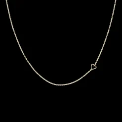 Goudkleurige ketting met een hart