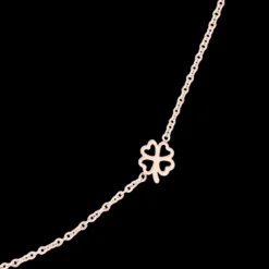 Rosé goudkleurige ketting met een klaver