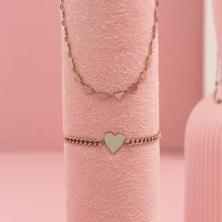 Rosé kleurige armband met taupe hart bedeltje