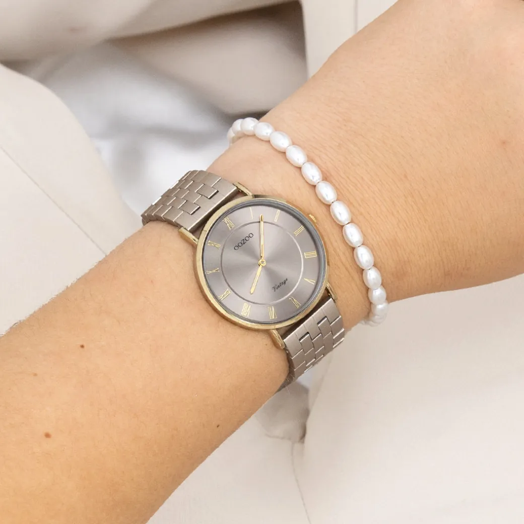 Taupe OOZOO horloge met roestvrijstalen armband - C20368