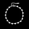 Zilverkleurige armband met hartjes