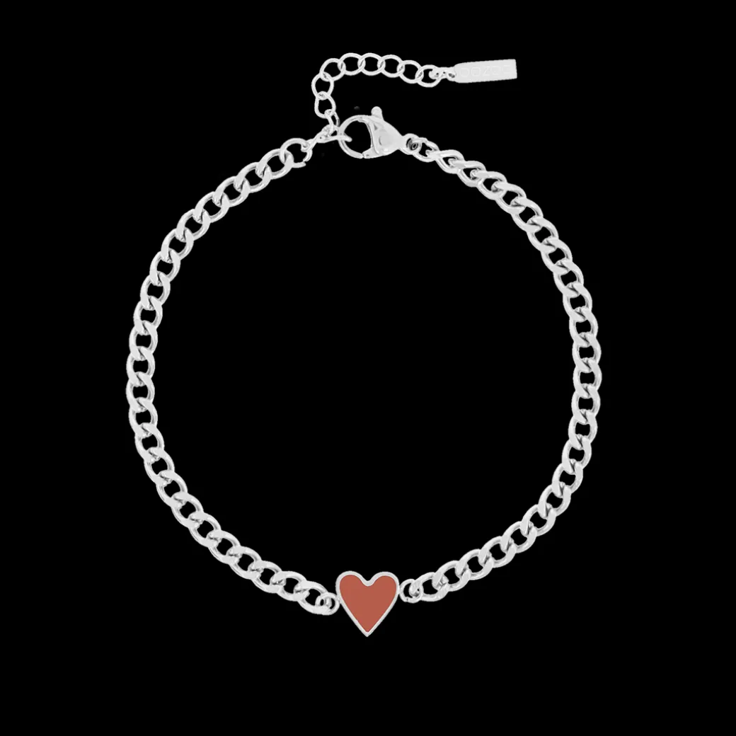 Zilverkleurige armband met rood hart bedeltje