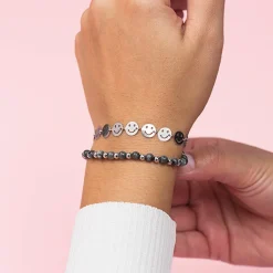 Zilverkleurige armband met smileys