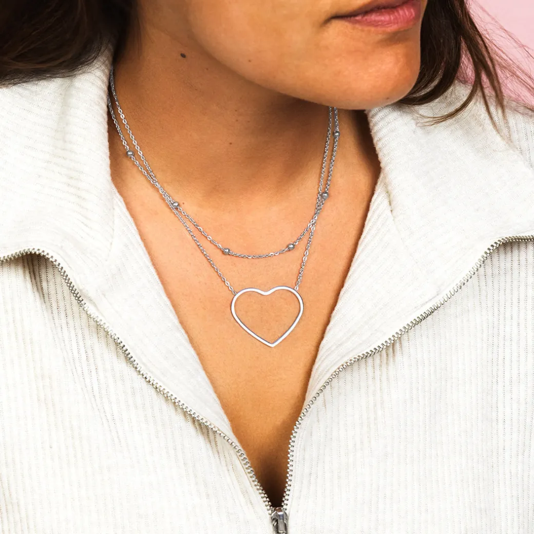 Zilverkleurige ketting met groot hart