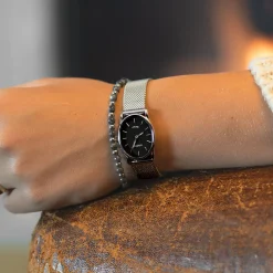 Zilverkleurige OOZOO horloge met metalen mesh armband - C20257